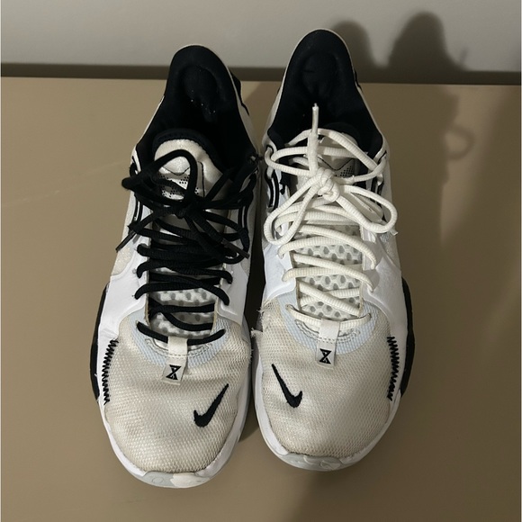 White and Black Nike Paul George 5 - Picture 3 of 4